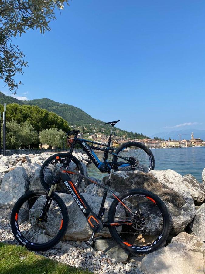 Bike Hotel Touring Gardone Riviera & Beach Экстерьер фото